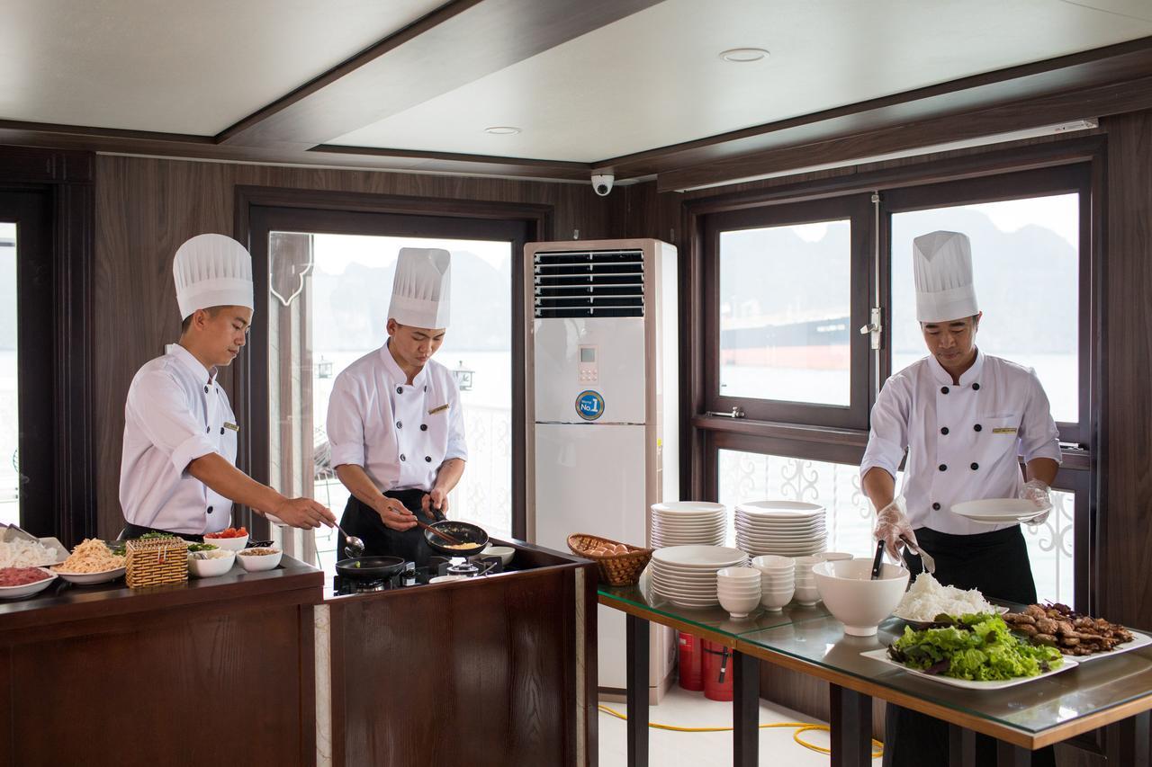 Hotel Unicharm Cruise Hạ Long Exterior foto